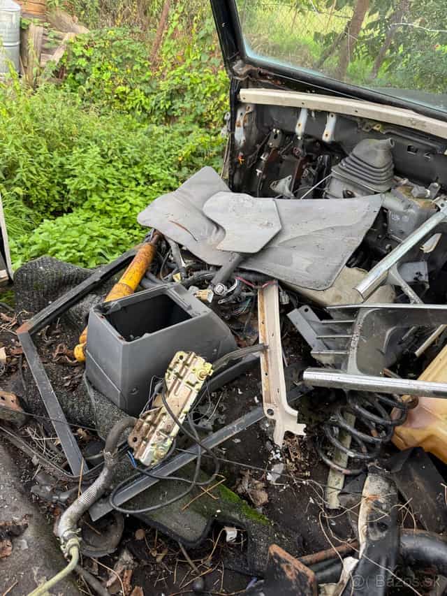 Diely Toyota Landcruiser 70 / 73