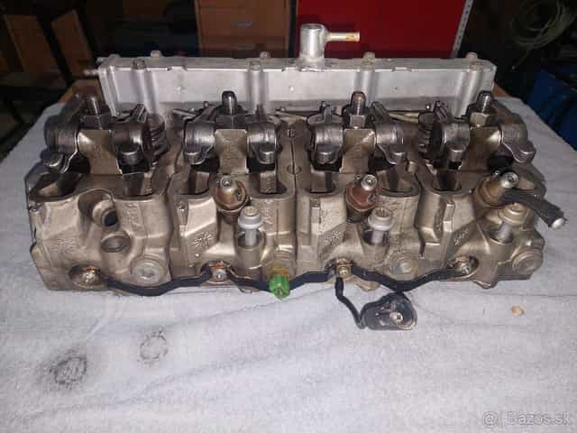 Hlava valcov z Jeep CHEROKEE XJ 2.5 TD (cena dohodou)