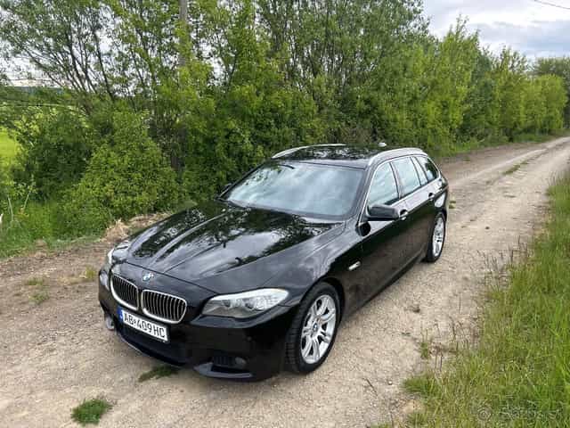 Predám BMW f11 525d fabrický M-packet,zadný náhon