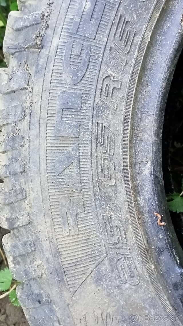 Pneu 215/65R16