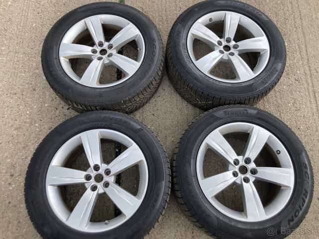 Range Rover 5x108 zimné pneu 255/55R19 - 4ks