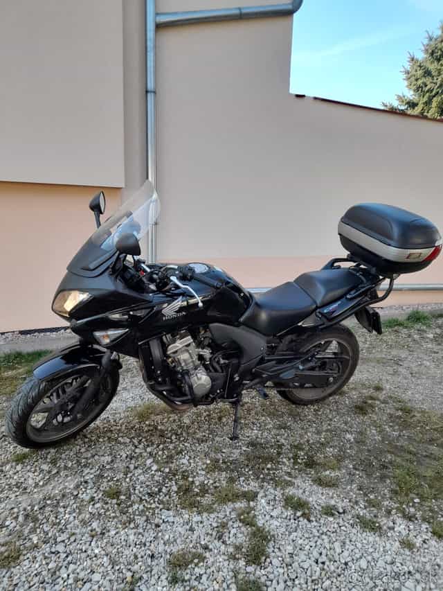 Honda cbf 600