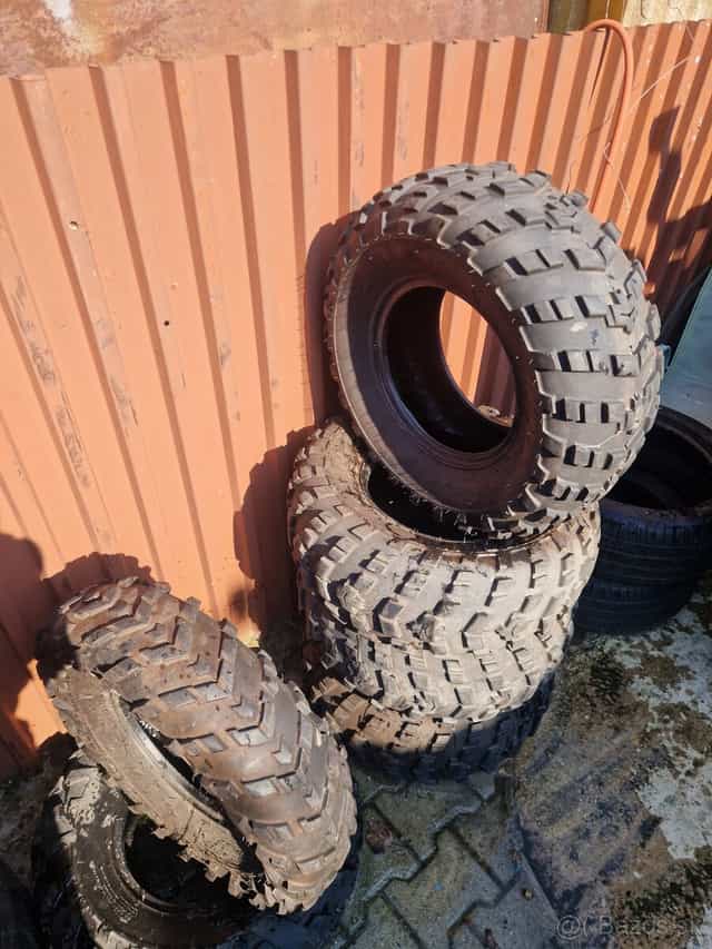 Predám pneumatiky na Štvorkolku