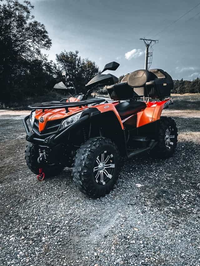 Predám štvorkolku CF MOTO 520