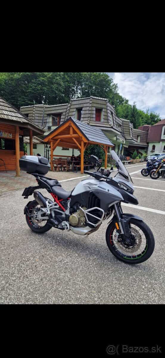 Multistrada V4