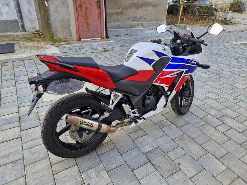 Honda CBR 300 evacuare gp