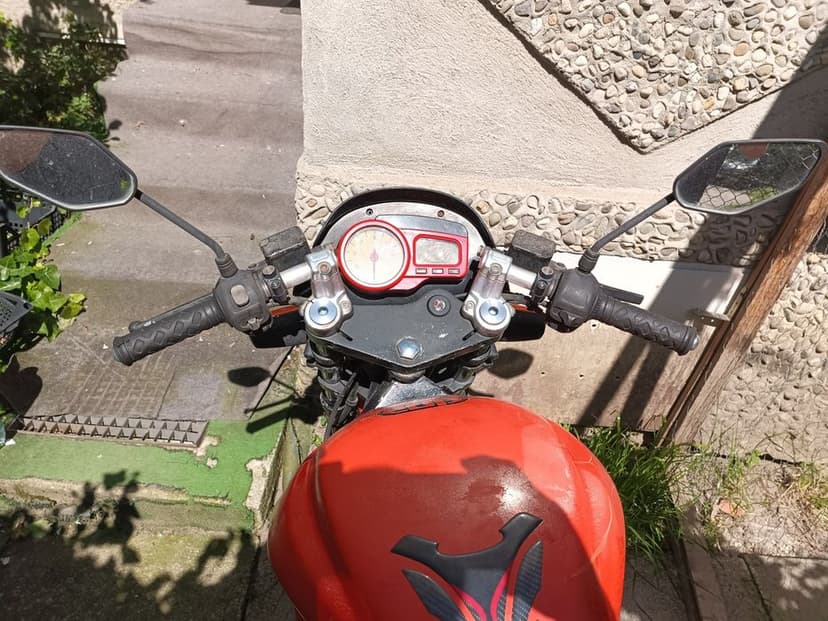 Gilera DNA 49 cmc impecabila ca NOUA