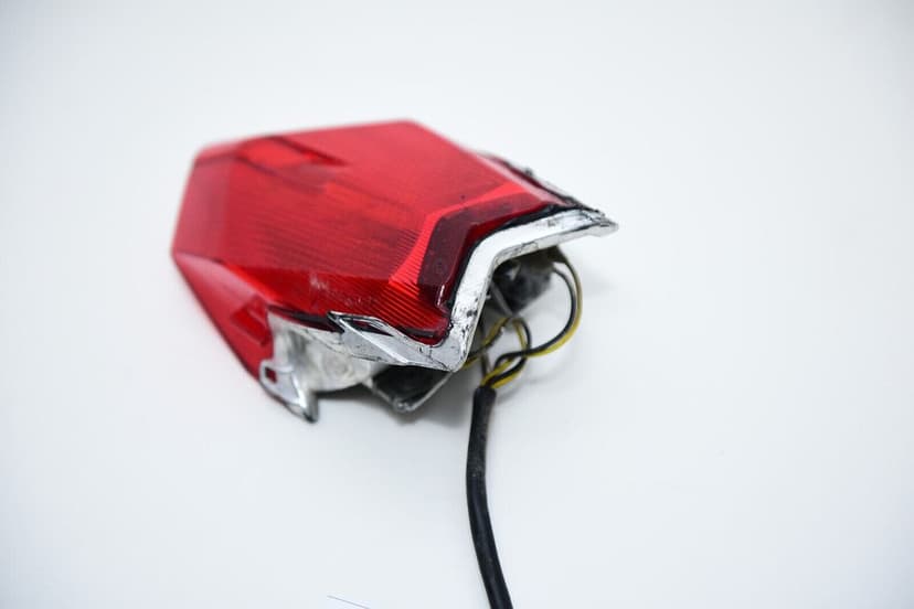 MV Agusta Brutale 675 Stop / Lampă spate