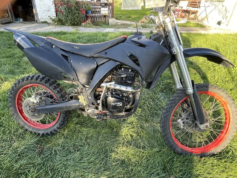 Vand cross 250 in stare buna