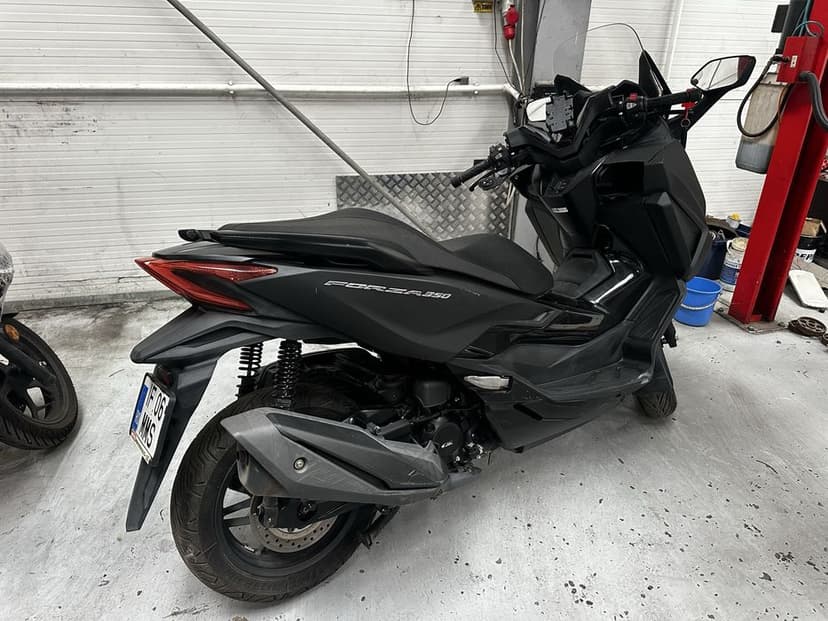 Honda forza 350 2023 Avariat