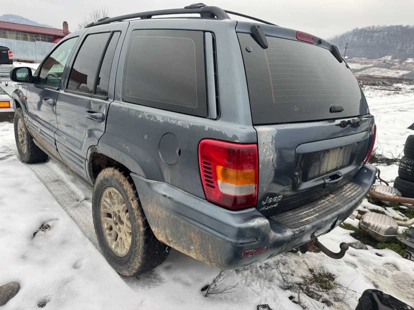 Dezmembrari Dezmembrez Piese piesa Dez Jeep Grand Cherokee 2,7 diesel