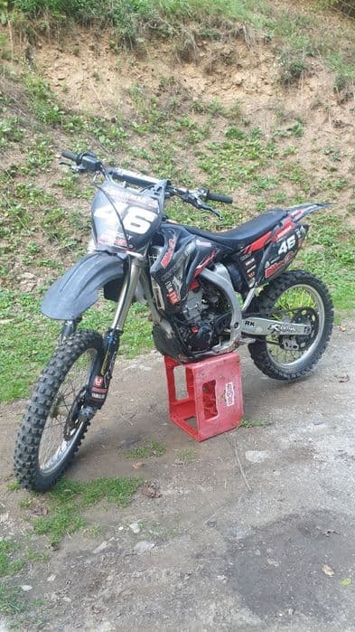 Vând yamaha yzf 250 2009