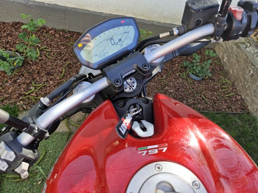 Ducati monster 797 an  2017