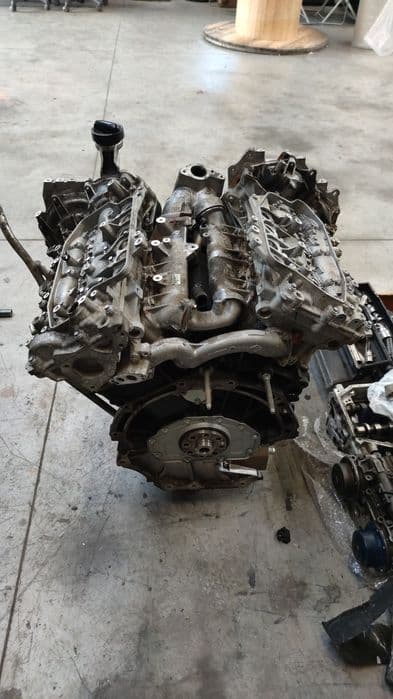 Motor 3.0 v6 v9x nissan navara pathfinder