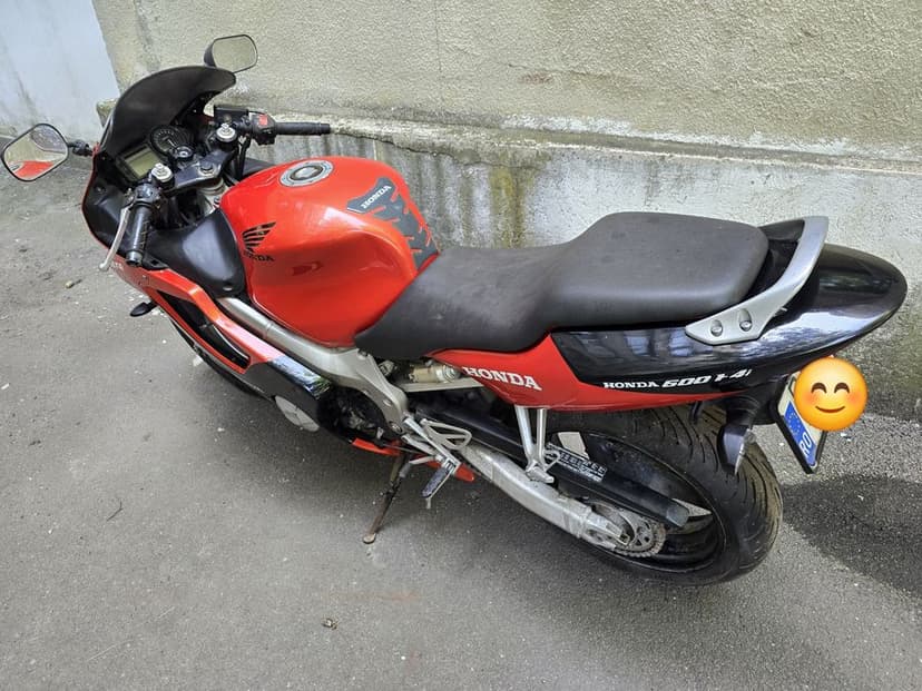 Vand Honda CBR 600 F4i 2001