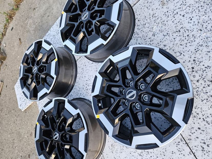 Jante nissan navara mercedes X R18 NOI bicolor