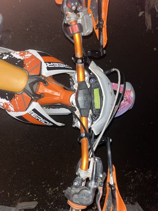 Motocicleta enduro ktm freeride 250cc 2t