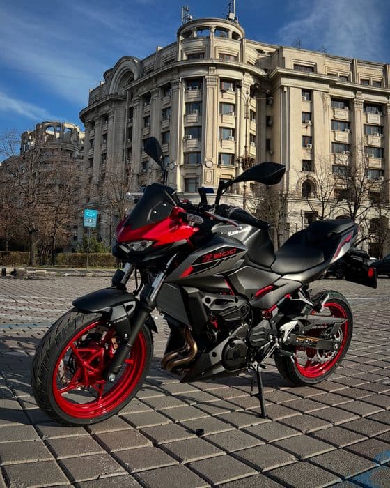 Kawasaki Z500 2025 | Model nou | 451cc | Km puțini | Stare impecabilă