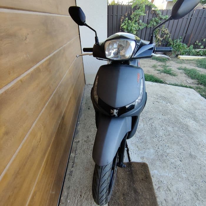 Scuter Peugeot Tweet RS 50 4T
