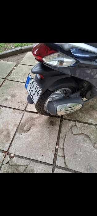 Scuter Piaggio fly 125cc