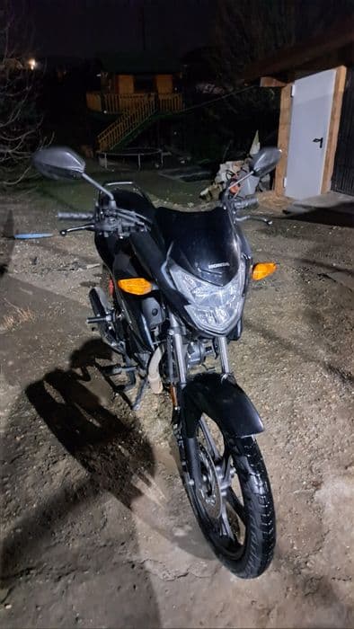 Vand Honda CB125F