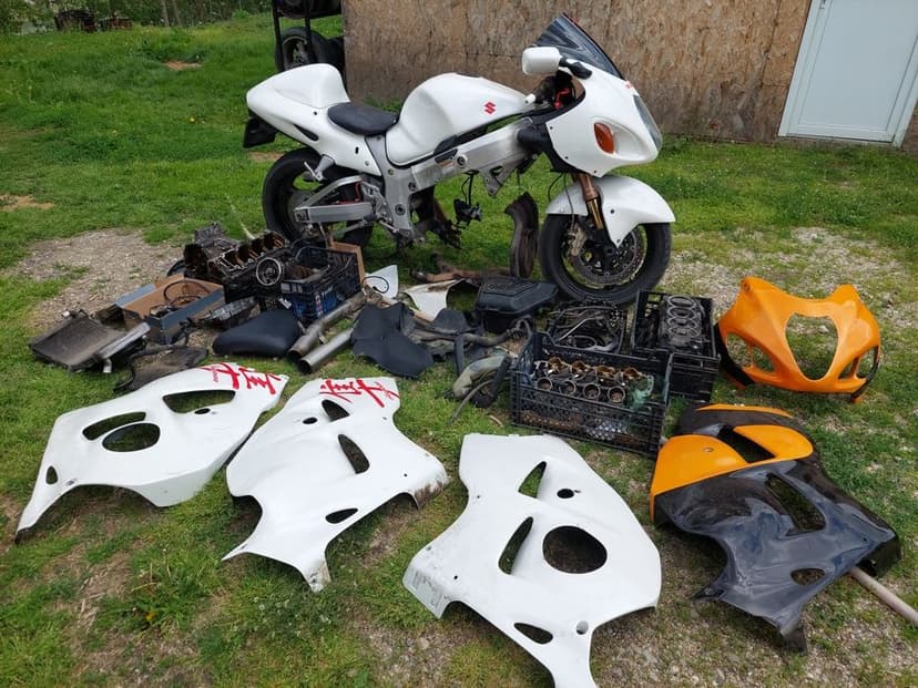 Vand Piese Suzuki GSX1300R  Hayabusa 2003