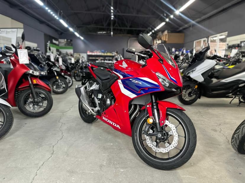 Honda CBR 500 R E-Clutch - nou - 0 km - Honda Constanta by EST BIKE