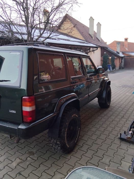 Jeep Cherokee XJ Propietar