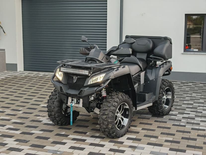 Proprietar! ATV CForce 820 Le Stare perfecta! 1.700 Km