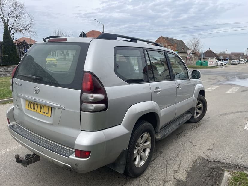 Toyota Land cruiser 7 locuri Lc4 3.0d4d