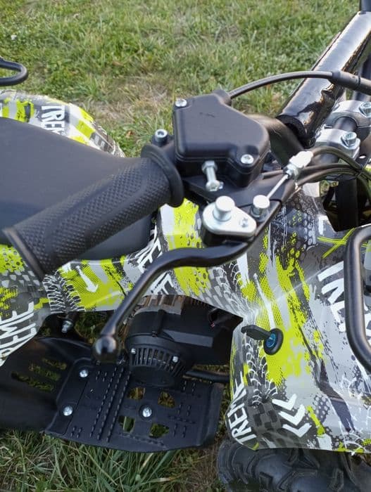 ATV nou pentru copii cu pornire la demaror  49cc impecabil