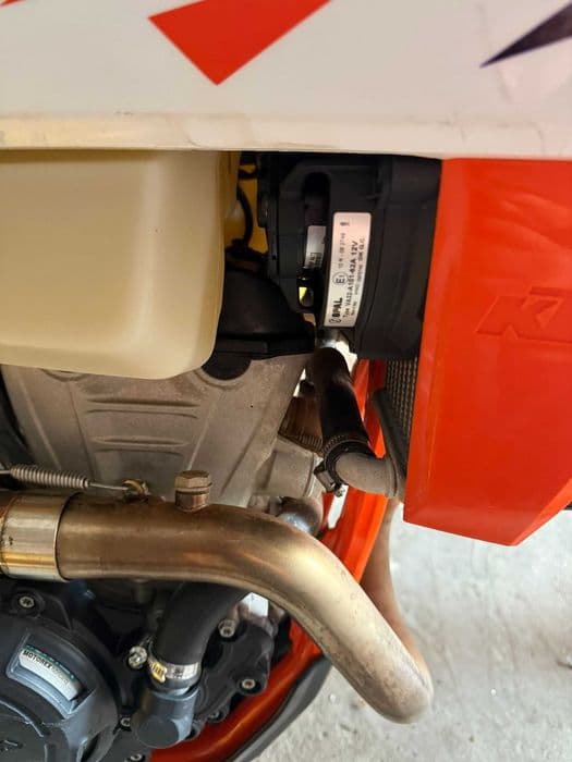 KTM EXC-F 350 4T 2023 - 60 ore, pregătită de distracție