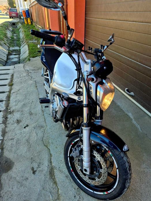 Yamaha FZ6N gata de sezon