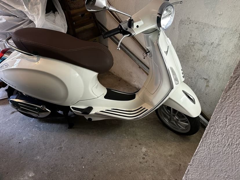 Vespa Primavera 50 4T 3V , 1300km