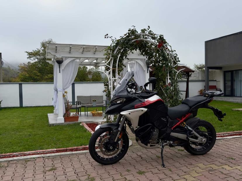 Ducati Multistrada V4 Rally 2023 - Brushed Aluminium & Matt Black