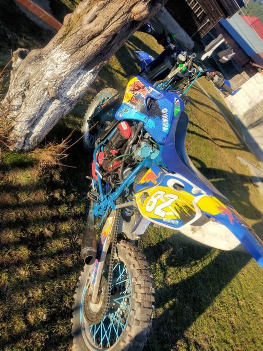 Vând proiect cross cu motor de Kawasaki zx 10
