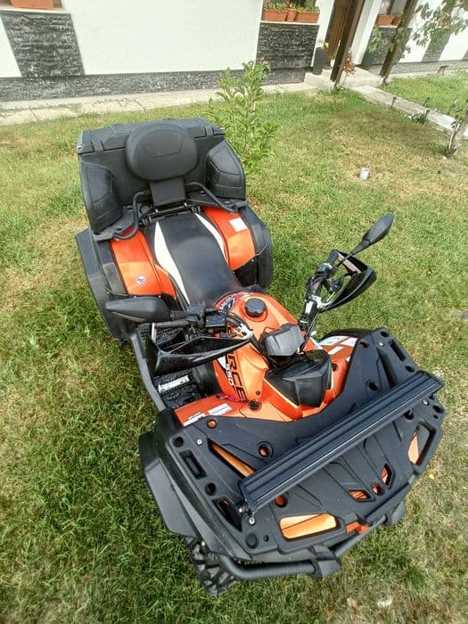 Cf moto 550 vand sau schimb cu unul mai nou