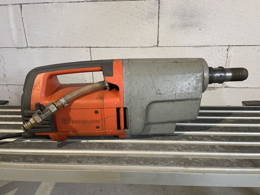 Masina carotat Husqvarna DM 340