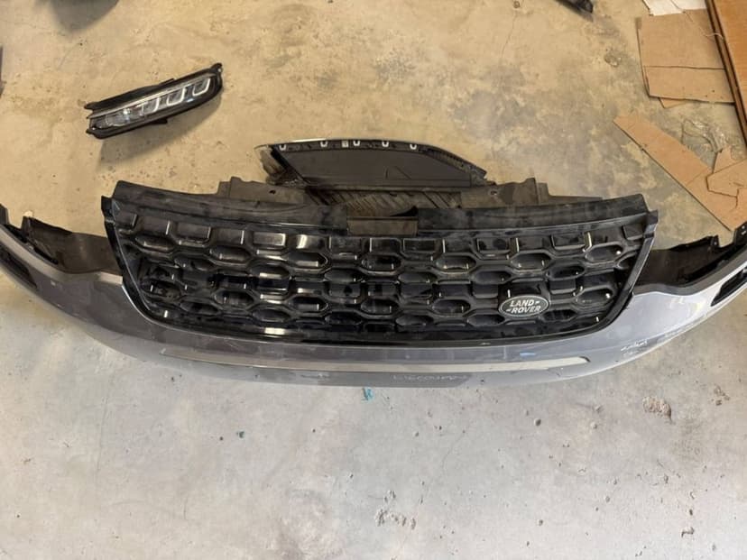 Bara fata + grila centrala Land Rover Range Rover Discovery Spalatori