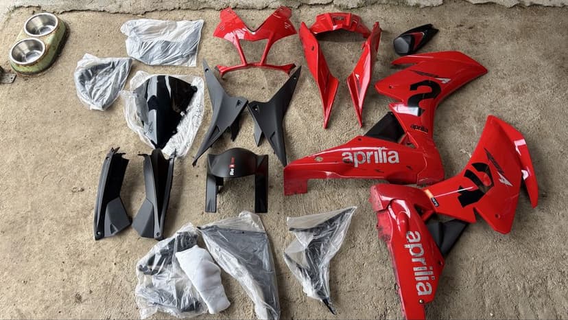 Piese aprilia rsv4