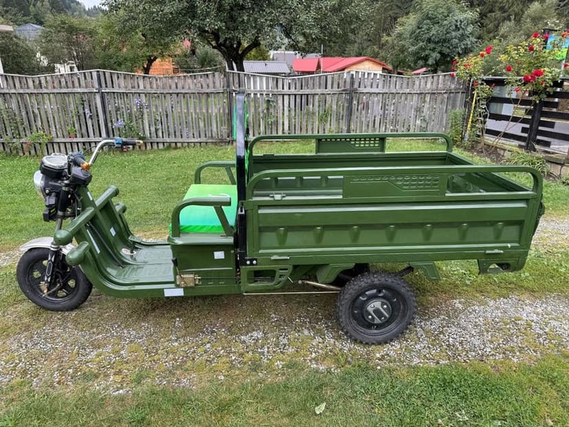 Triciclu electric ca nou roti off road