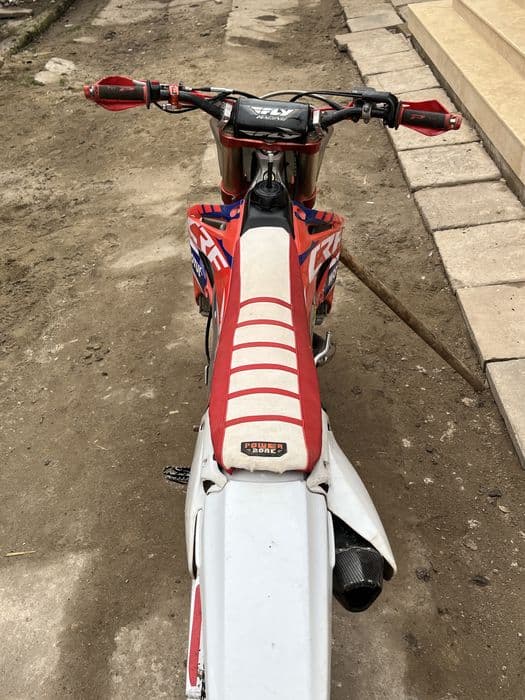 Se vinde Honda crf450r