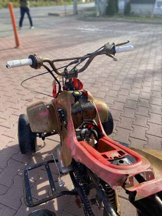 Vand sau schimb atv in stare buna