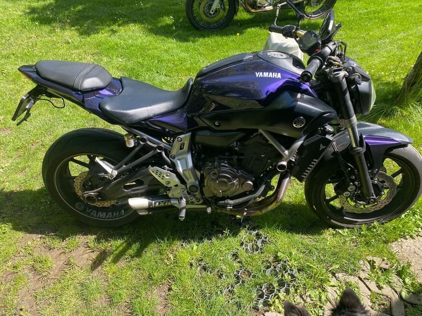 Yamaha MT 07 (limitare posibila A2)