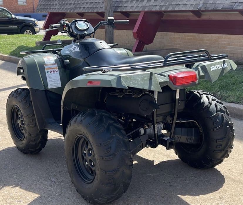ATV Arctic cat 500 4x4 ( motorizare suzuki) (doar contract vanzare )