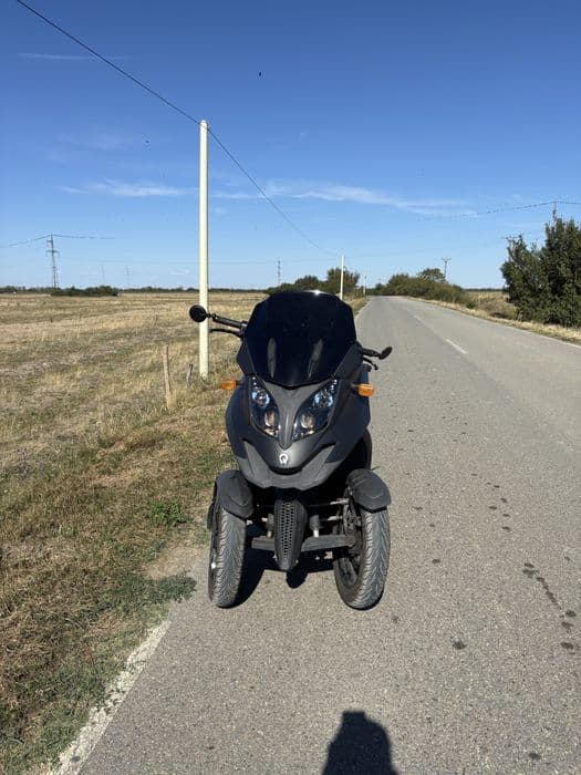 Motocicleta 3 roti Quadro QV3