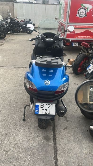 Vând Piaggio mp3 "fără negociere sau schimb cu auto