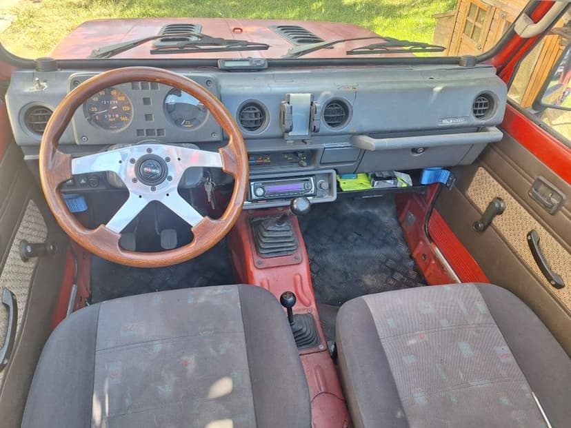 Suzuki samurai   benzina import Spania  fara rugina