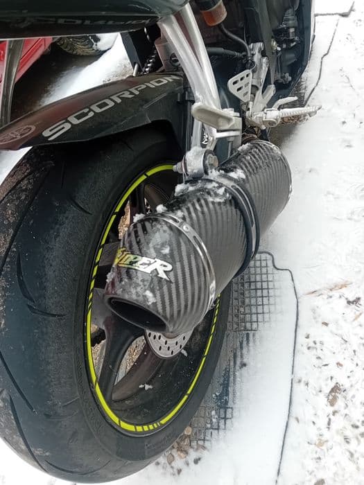 Yamaha R6 2004  de vanzare ,3550 euro