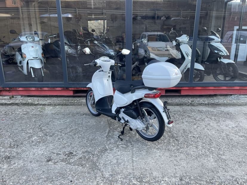Scuter Aprilia scarabeo 100 cc - Garantie-Transport Gratuit-